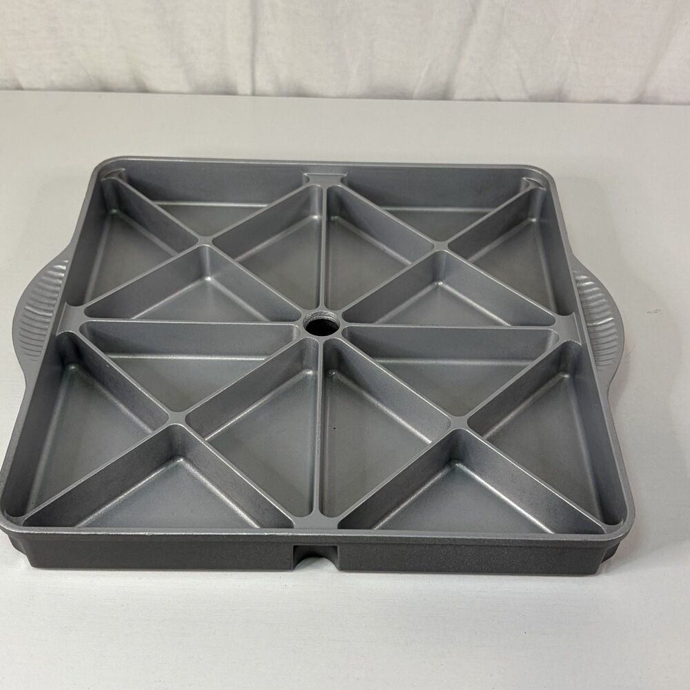 Nordic Ware Mini Scottish Scone Pan Cast Aluminum Nonstick 16-Cavity 9.5” USA